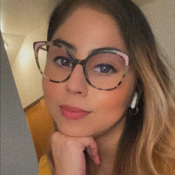 Meet your Posher, Ruby - Picture 1 of 1